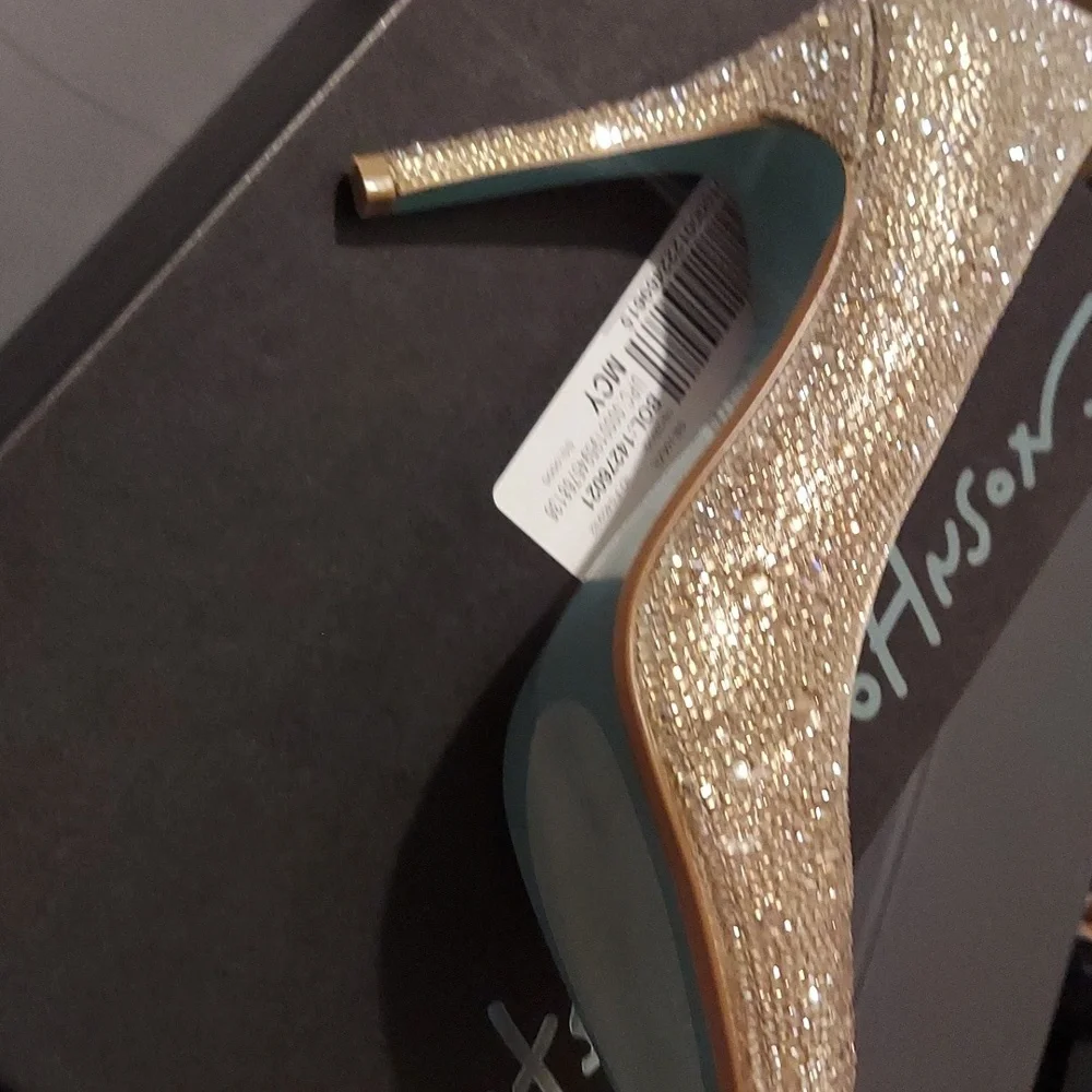 Betsey Johnson Women's Hazil Dress Pumps Women's Shoes - Picture 6 of 8